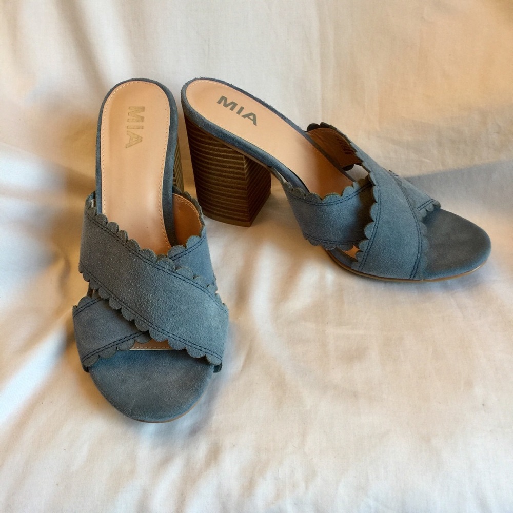 Mia Roselyn Blue Suede Sandal - Picture 2 of 6